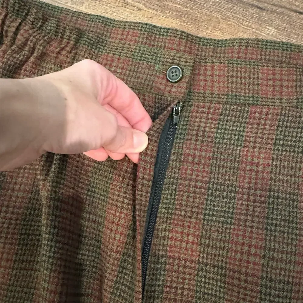 Vintage Katie Brooke Skirt 12 Green Burgundy Plaid Pencil Knee Academia Prep